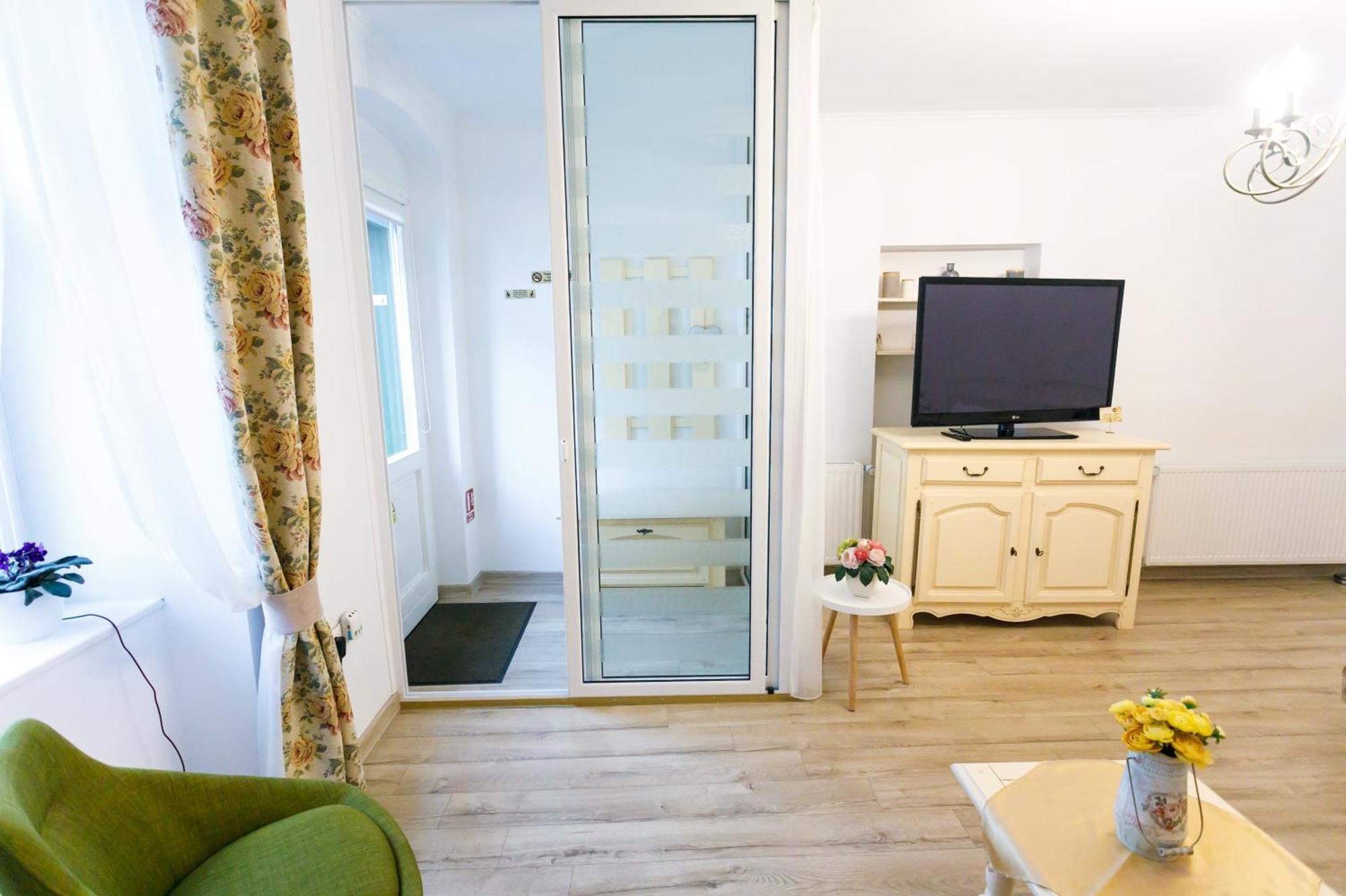Gong Apartments Сибиу Экстерьер фото